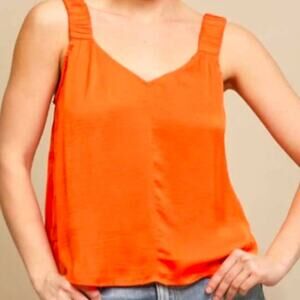 1.State Flowy Silk Effect Top Size Medium NWT